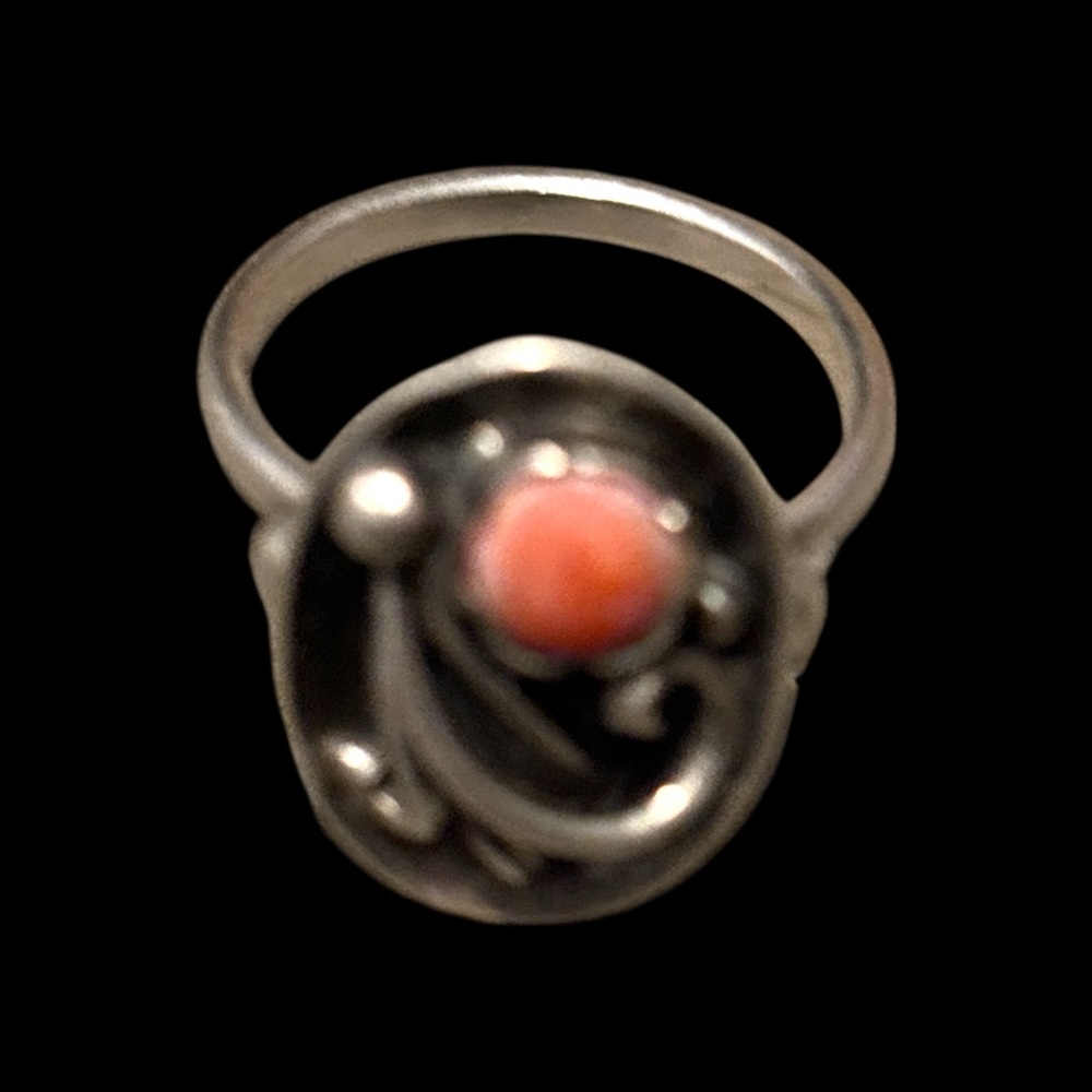 Handarbeit Otto Hahn Vintage “835” Silver Ring with Coral Accent size 8 - Picture 2 of 8